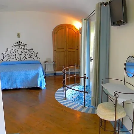 Fattoria La Tagliata Bed and breakfast 3*